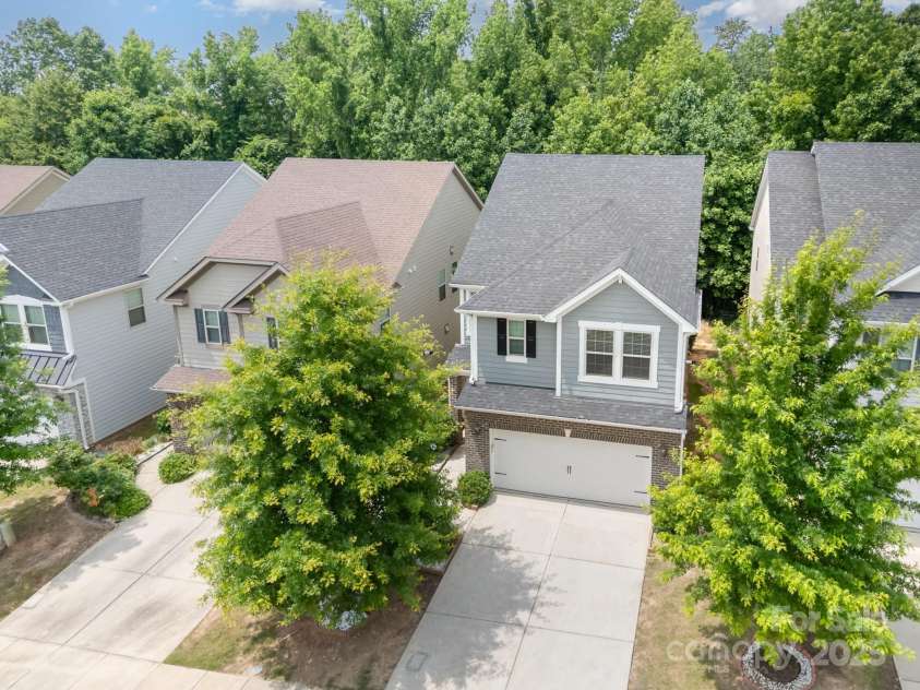15524 Scholastic Drive, Charlotte, NC 28277.  MLS# CAR4266117, YatesRealty ID 26404. 