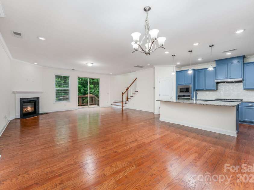 15524 Scholastic Drive, Charlotte, NC 28277.  MLS# CAR4266117, YatesRealty ID 26404. 