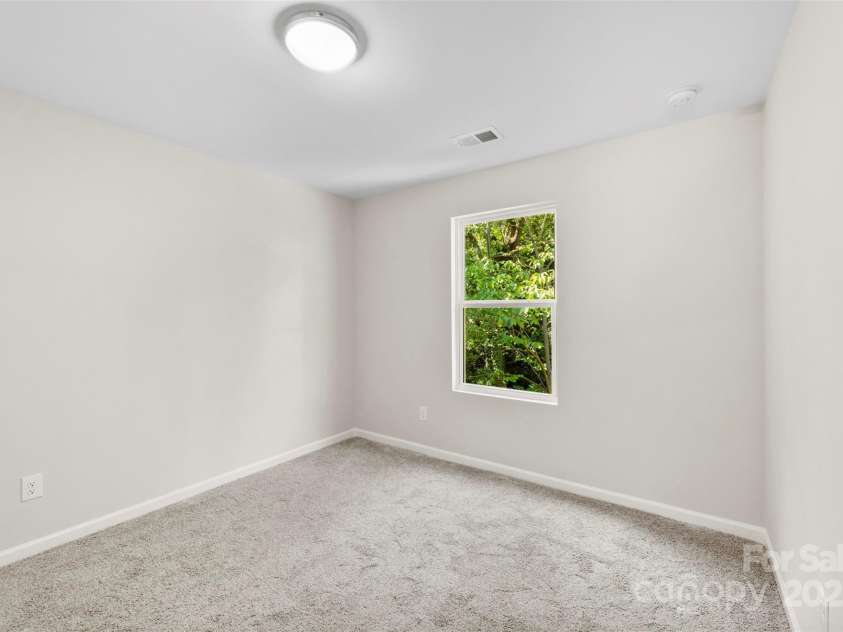 1411 Duhart Avenue, Gastonia, NC 28054.  MLS# CAR4256240, YatesRealty ID 26405. 