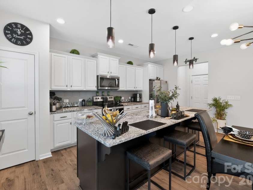 1101 Freeman View Drive, Albemarle, NC 28001.  MLS# CAR4387930, YatesRealty ID 26406. 