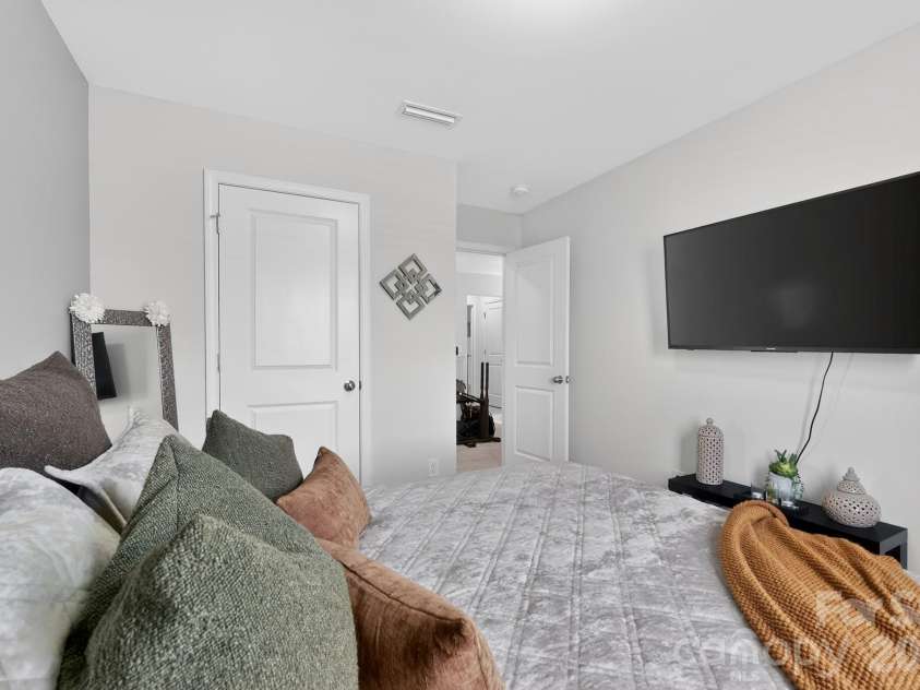 1101 Freeman View Drive, Albemarle, NC 28001.  MLS# CAR4420568, YatesRealty ID 26406. 