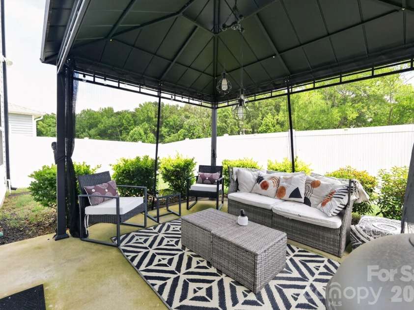 1101 Freeman View Drive, Albemarle, NC 28001.  MLS# CAR4420568, YatesRealty ID 26406. 