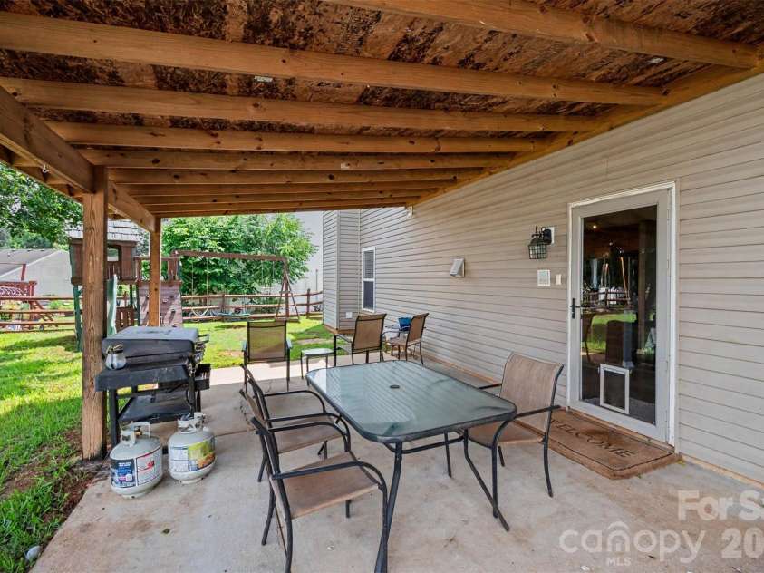 1505 Morning Dove Way, Clover, SC 29710.  MLS# CAR4387903, YatesRealty ID 26407. COVERED REAR DECK