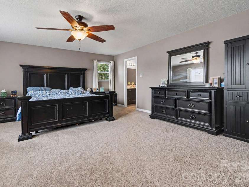 1505 Morning Dove Way, Clover, SC 29710.  MLS# CAR4387903, YatesRealty ID 26407. PRIMARY BEDROOM