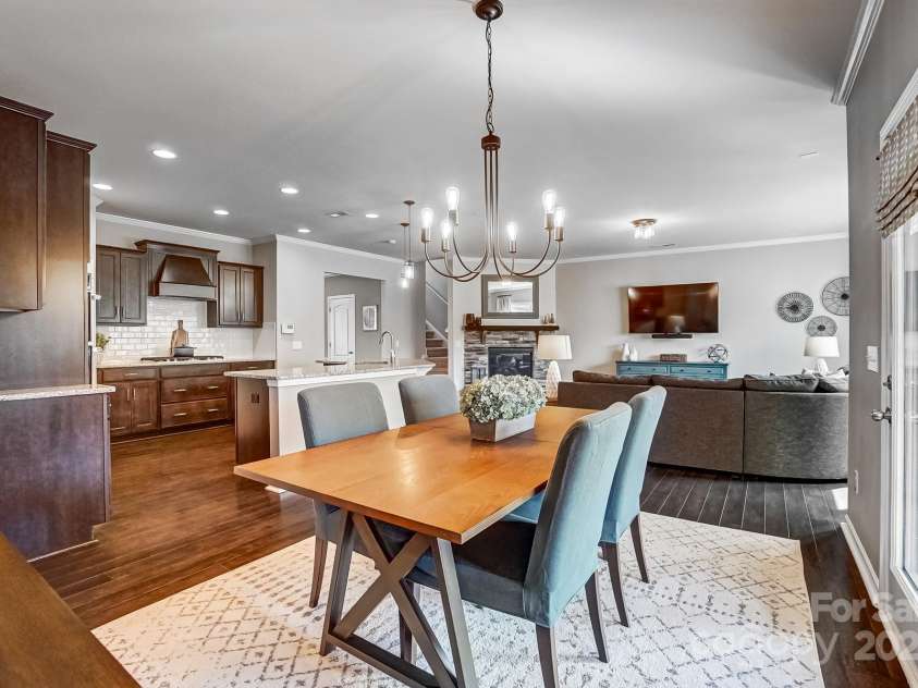 13240 Carolina Wren Court, Charlotte, NC 28278.  MLS# CAR4237425, YatesRealty ID 26408. 