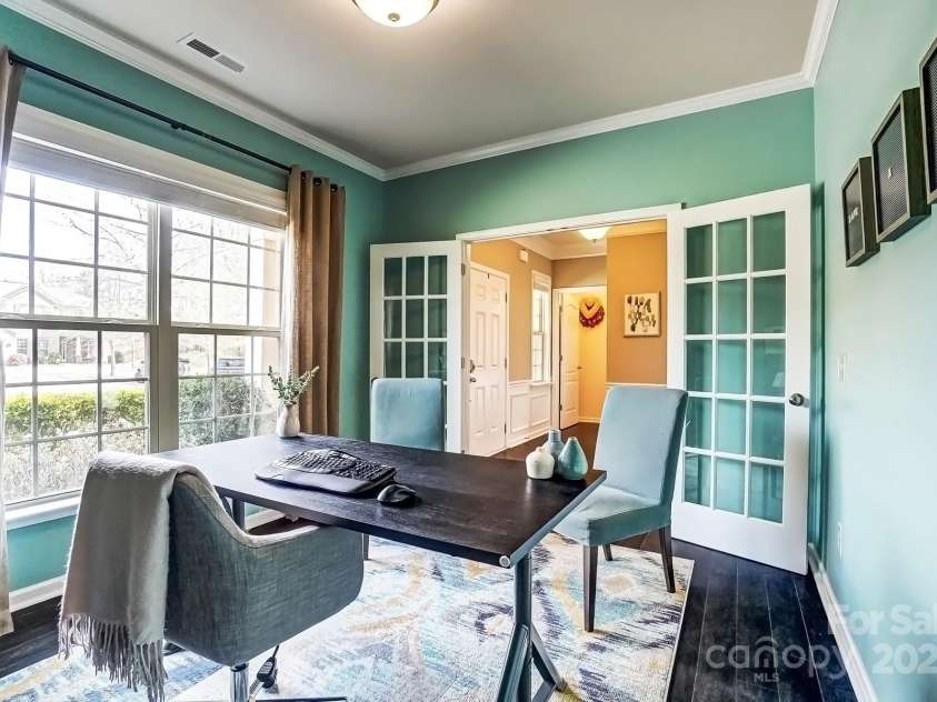 13240 Carolina Wren Court, Charlotte, NC 28278.  MLS# CAR4237425, YatesRealty ID 26408. 