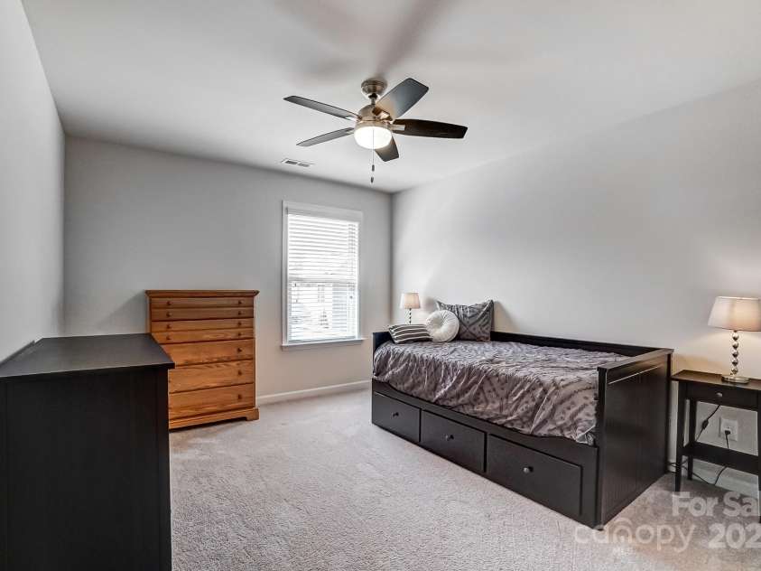 13240 Carolina Wren Court, Charlotte, NC 28278.  MLS# CAR4237425, YatesRealty ID 26408. 