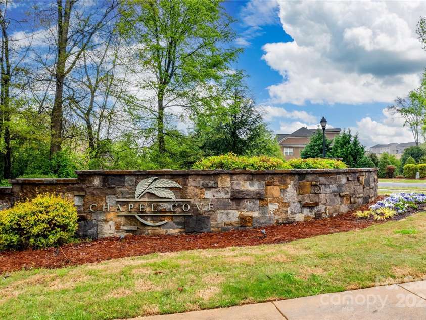 13240 Carolina Wren Court, Charlotte, NC 28278.  MLS# CAR4237425, YatesRealty ID 26408. 