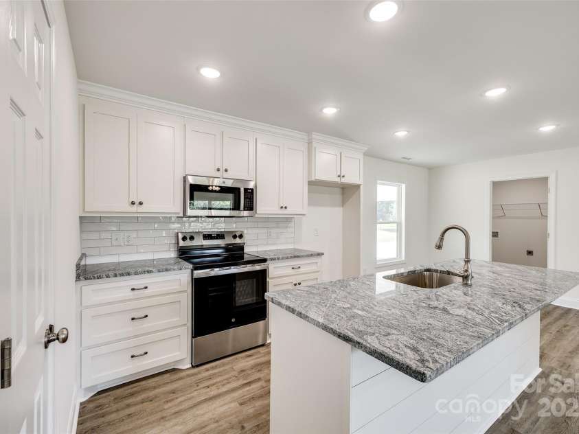 3248 Ferguson Long Road, York, SC 29745.  MLS# CAR4275167, YatesRealty ID 26409. 