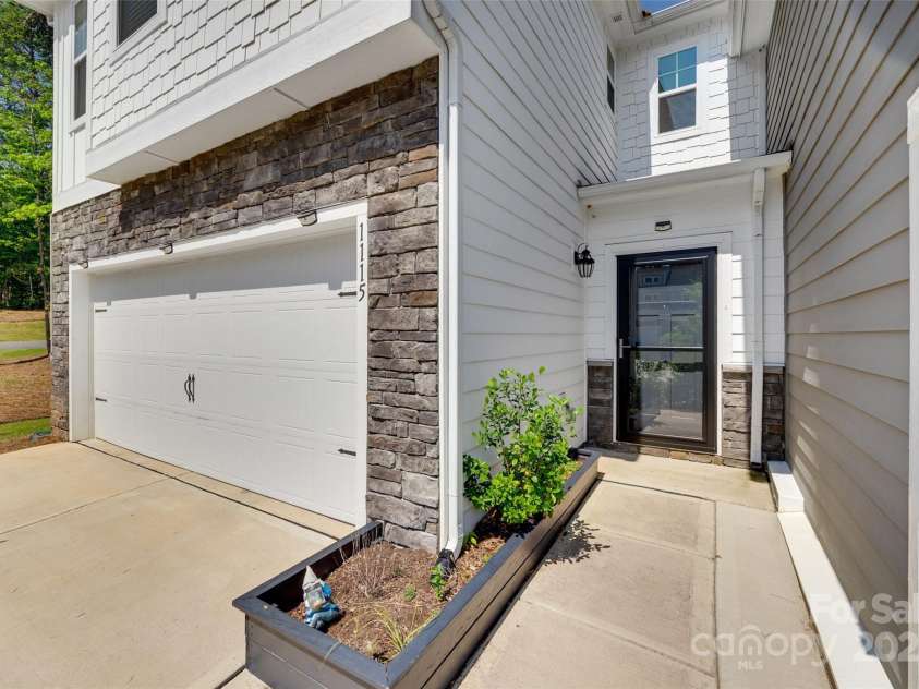 1115 Streamside Lane, York, SC 29745.  MLS# CAR4277333, YatesRealty ID 26411. 