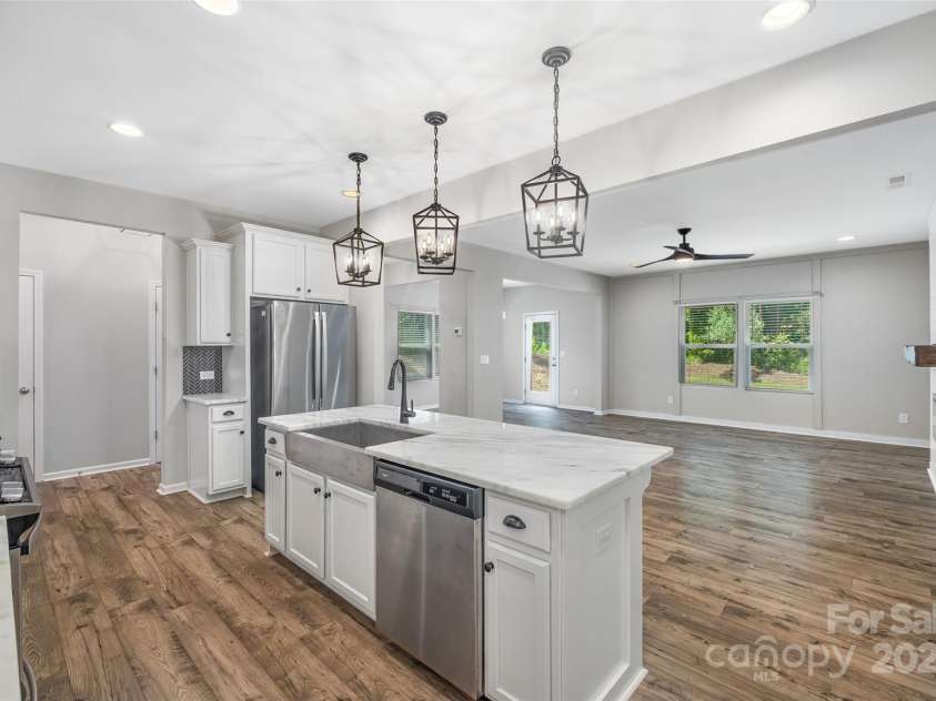 1115 Streamside Lane, York, SC 29745.  MLS# CAR4277333, YatesRealty ID 26411. 