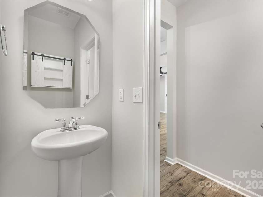 1115 Streamside Lane, York, SC 29745.  MLS# CAR4277333, YatesRealty ID 26411. 