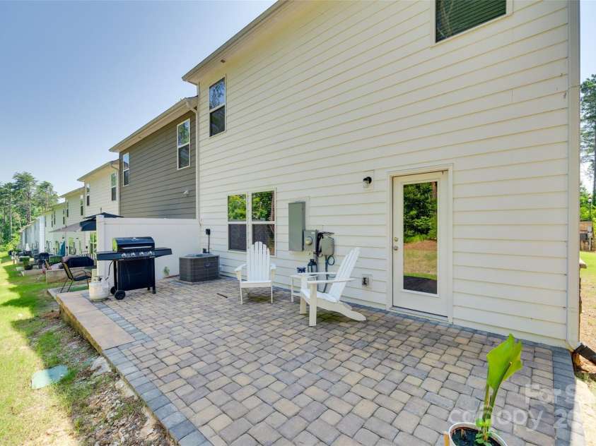 1115 Streamside Lane, York, SC 29745.  MLS# CAR4277333, YatesRealty ID 26411. 