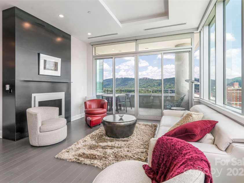 151 Haywood Street, Asheville, NC 28801.  MLS# CAR4257598, YatesRealty ID 26412. 