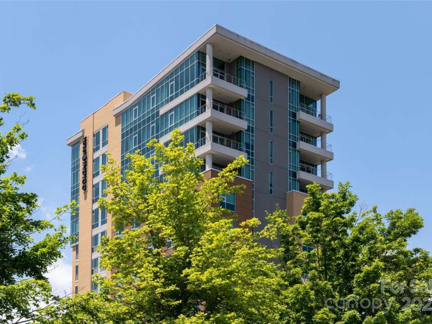 151 Haywood Street, Asheville, NC 28801.  MLS# CAR4257598, YatesRealty ID 26412. 
