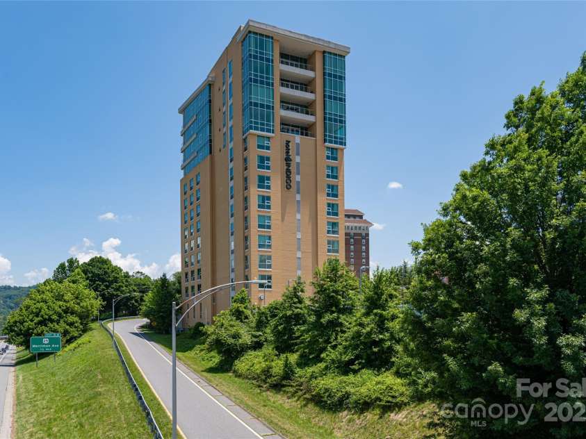 151 Haywood Street, Asheville, NC 28801.  MLS# CAR4257598, YatesRealty ID 26412. 