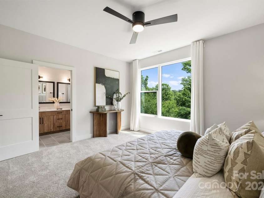 3023 Yada Lane, Charlotte, NC 28208.  MLS# CAR4239283, YatesRealty ID 26414. 