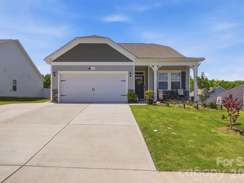 116 Camdenbrush Trail, Rock Hill, SC 29732.  MLS# CAR4345969, YatesRealty ID 26415. 