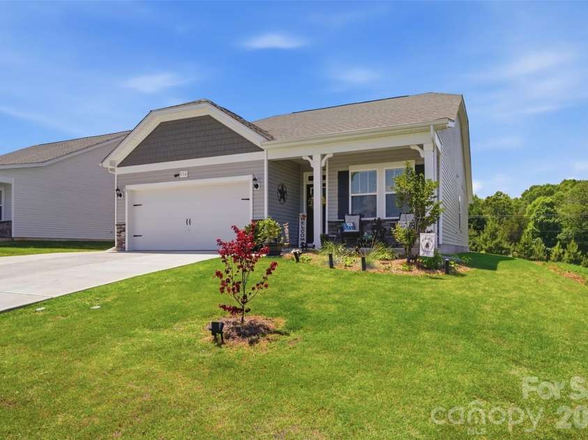 116 Camdenbrush Trail, Rock Hill, SC 29732.  MLS# CAR4345969, YatesRealty ID 26415. 