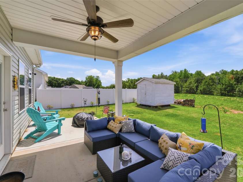 116 Camdenbrush Trail, Rock Hill, SC 29732.  MLS# CAR4345969, YatesRealty ID 26415. 