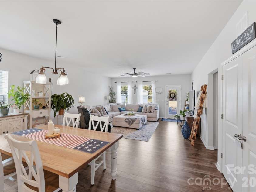 116 Camdenbrush Trail, Rock Hill, SC 29732.  MLS# CAR4345969, YatesRealty ID 26415. Open floor