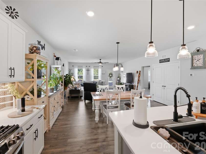 116 Camdenbrush Trail, Rock Hill, SC 29732.  MLS# CAR4345969, YatesRealty ID 26415. Open floor