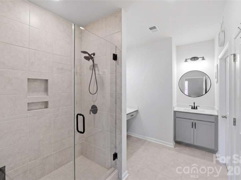 116 Camdenbrush Trail, Rock Hill, SC 29732.  MLS# CAR4345969, YatesRealty ID 26415. Primary bath