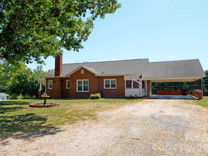 1419 US 70 Highway, Valdese, NC 28690.  MLS# CAR4381652, YatesRealty ID 26417. 