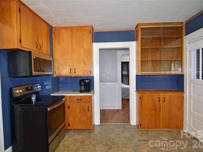 1419 US 70 Highway, Valdese, NC 28690.  MLS# CAR4381652, YatesRealty ID 26417. 