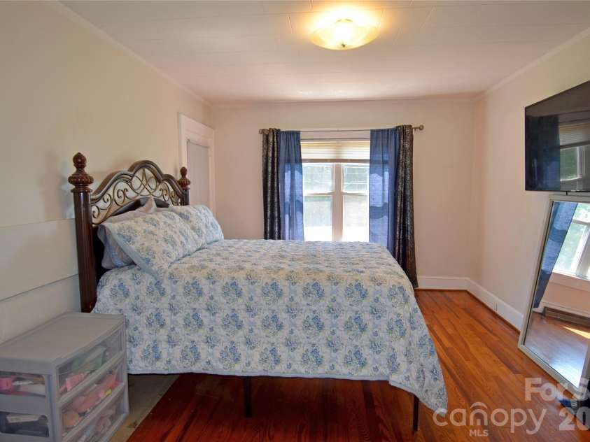 1419 US 70 Highway, Valdese, NC 28690.  MLS# CAR4381652, YatesRealty ID 26417. 
