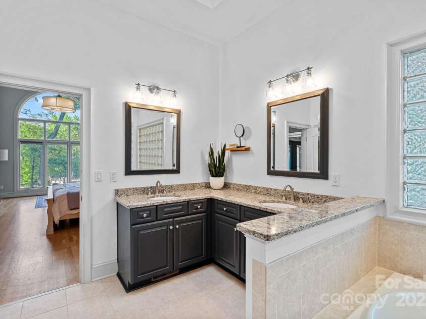 20338 Christofle Drive, Cornelius, NC 28031.  MLS# CAR4273700, YatesRealty ID 26418. 