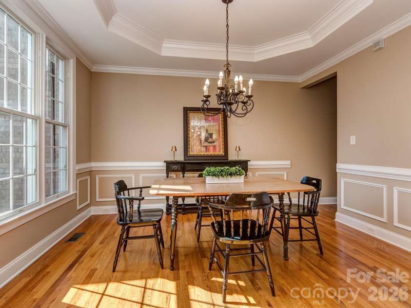 614 Ashgrove Lane, Charlotte, NC 28270.  MLS# CAR4346088, YatesRealty ID 26418. 