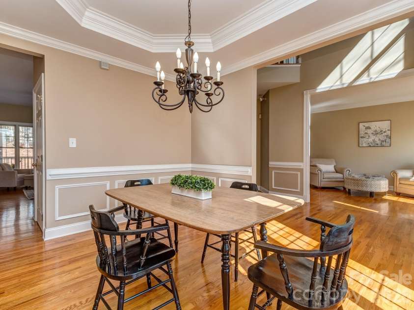 614 Ashgrove Lane, Charlotte, NC 28270.  MLS# CAR4346088, YatesRealty ID 26418. 