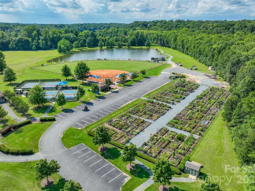 1036 Mesa Verde Drive, Indian Land, SC 29707.  MLS# CAR4279950, YatesRealty ID 26419. Neighborhood Garden