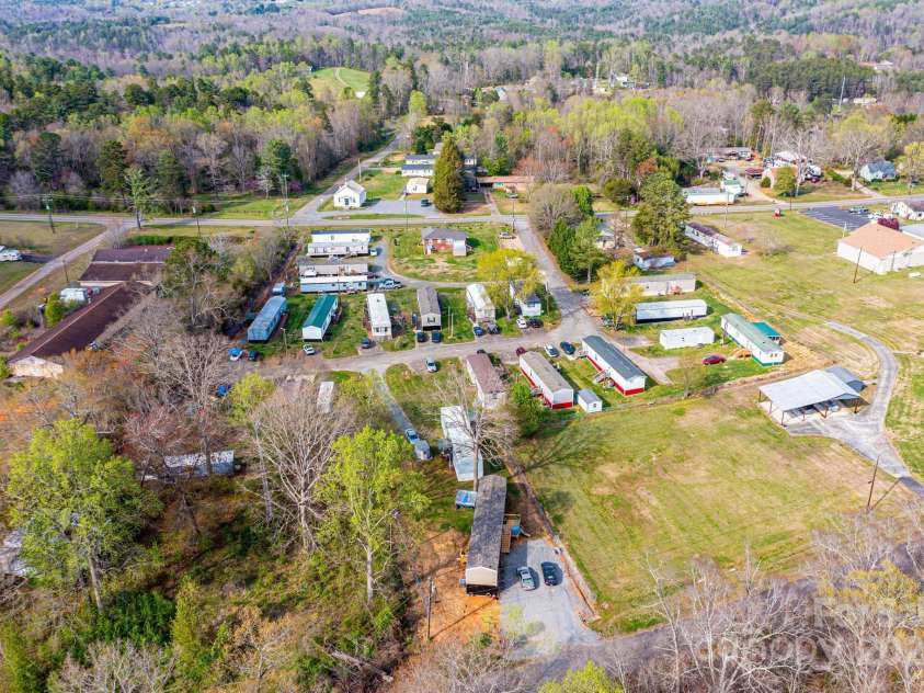 1521 Airport Rhodhiss Road, Hickory, NC 28601.  MLS# CAR4235104, YatesRealty ID 2642. 