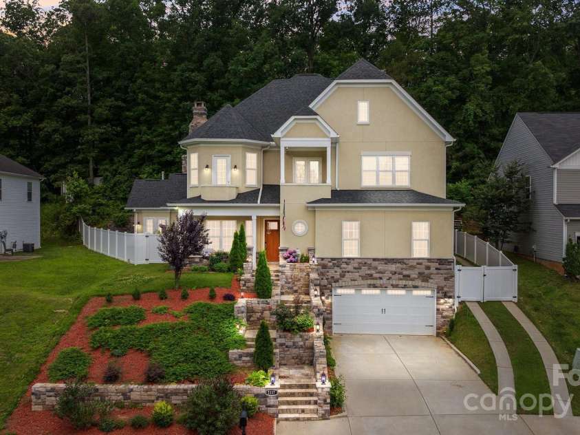 2117 Middlebridge Court, Fort Mill, SC 29715.  MLS# CAR4270419, YatesRealty ID 2642. 