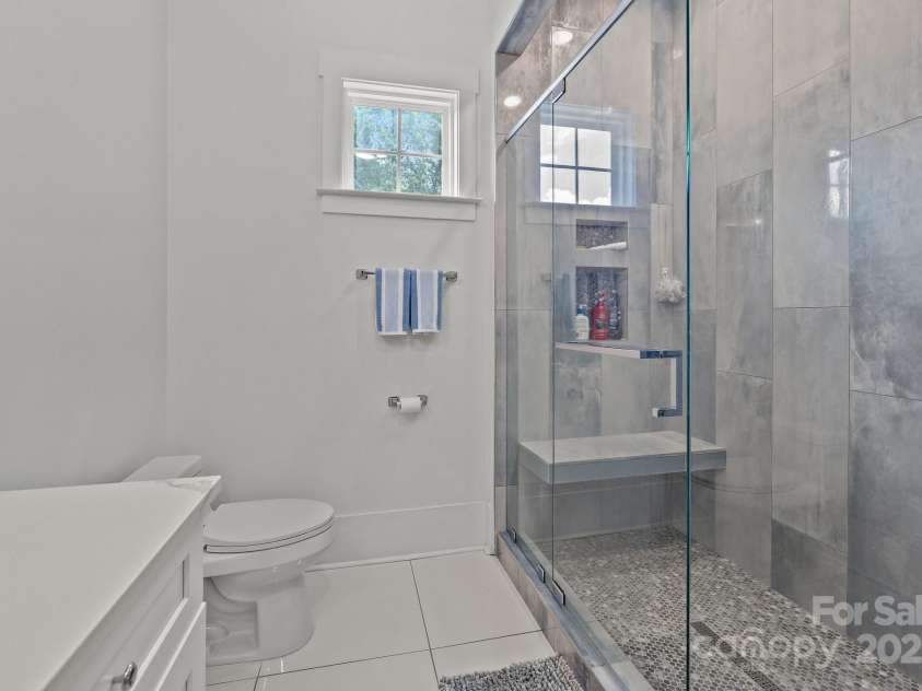 2117 Middlebridge Court, Fort Mill, SC 29715.  MLS# CAR4270419, YatesRealty ID 2642. Main level bath 2nd view