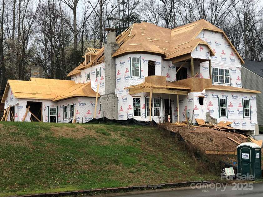 2117 Middlebridge Court, Fort Mill, SC 29715.  MLS# CAR4270419, YatesRealty ID 2642. Pre stucco exterior