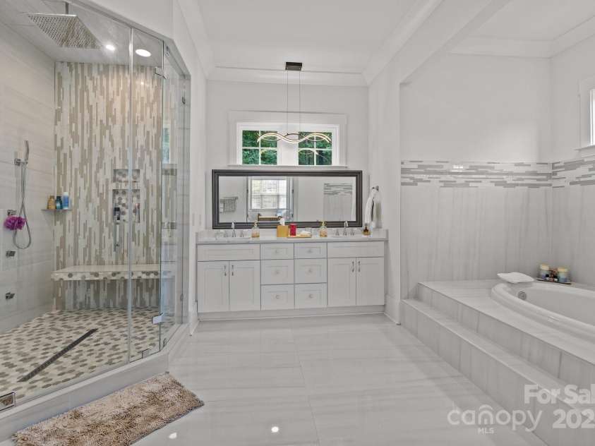 2117 Middlebridge Court, Fort Mill, SC 29715.  MLS# CAR4270419, YatesRealty ID 2642. Primary bathroom