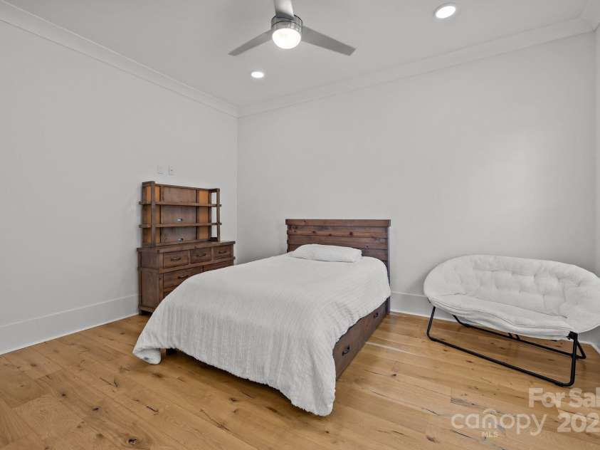 2117 Middlebridge Court, Fort Mill, SC 29715.  MLS# CAR4270419, YatesRealty ID 2642. Upper bedroom five