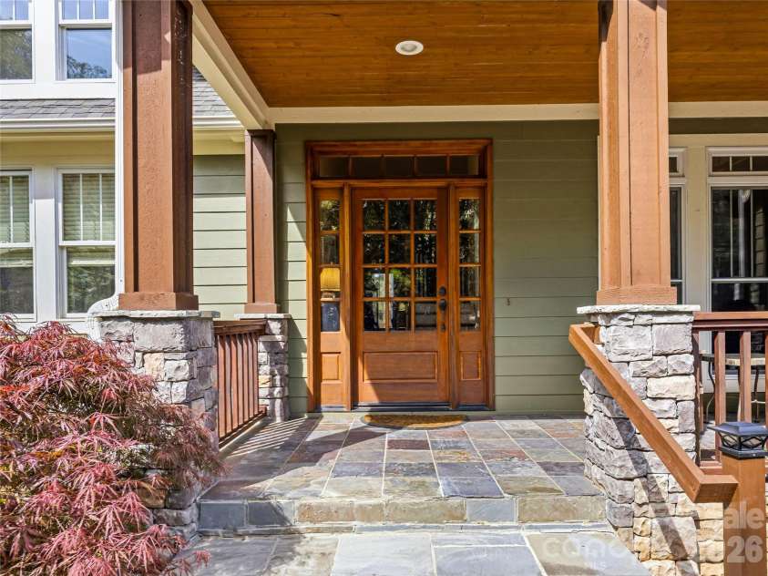 61 Village Pointe Lane, Asheville, NC 28803.  MLS# CAR4367840, YatesRealty ID 26421. 
