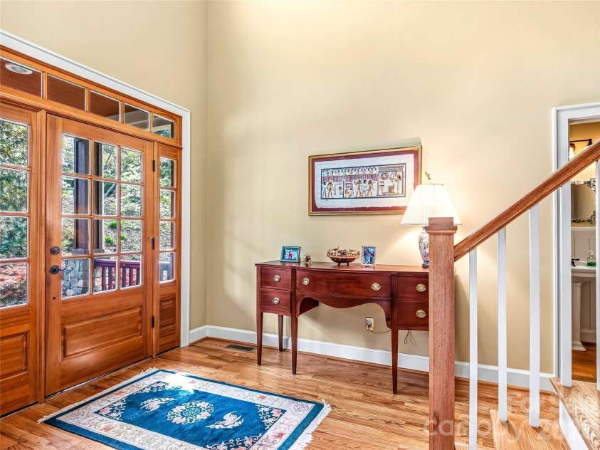 61 Village Pointe Lane, Asheville, NC 28803.  MLS# CAR4367840, YatesRealty ID 26421. 