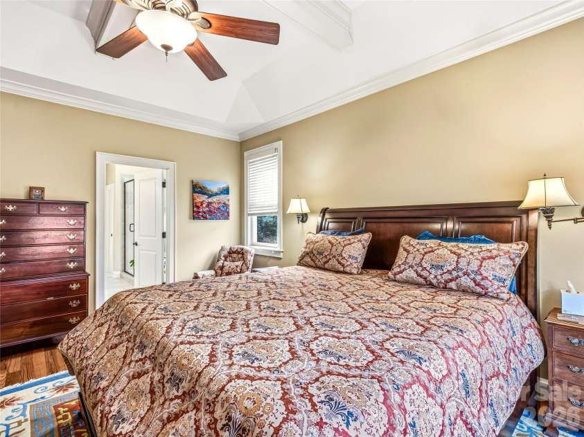 61 Village Pointe Lane, Asheville, NC 28803.  MLS# CAR4367840, YatesRealty ID 26421. 