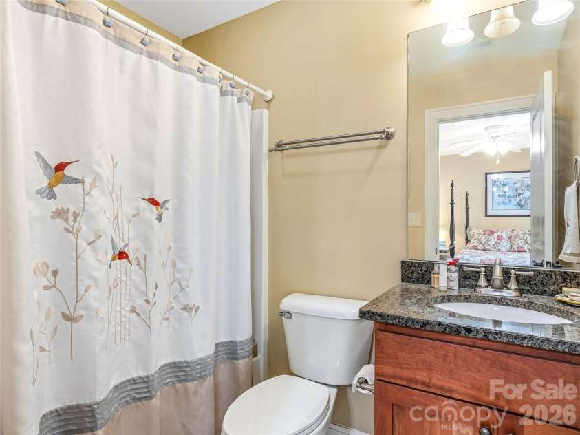 61 Village Pointe Lane, Asheville, NC 28803.  MLS# CAR4367840, YatesRealty ID 26421. 