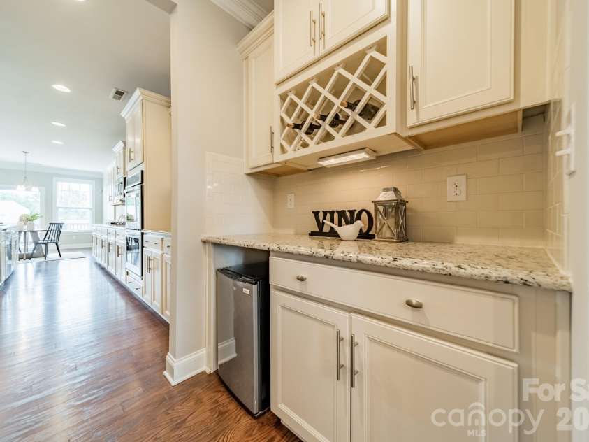 208 Canoe Pole Lane, Mooresville, NC 28117.  MLS# CAR4383925, YatesRealty ID 26422. 