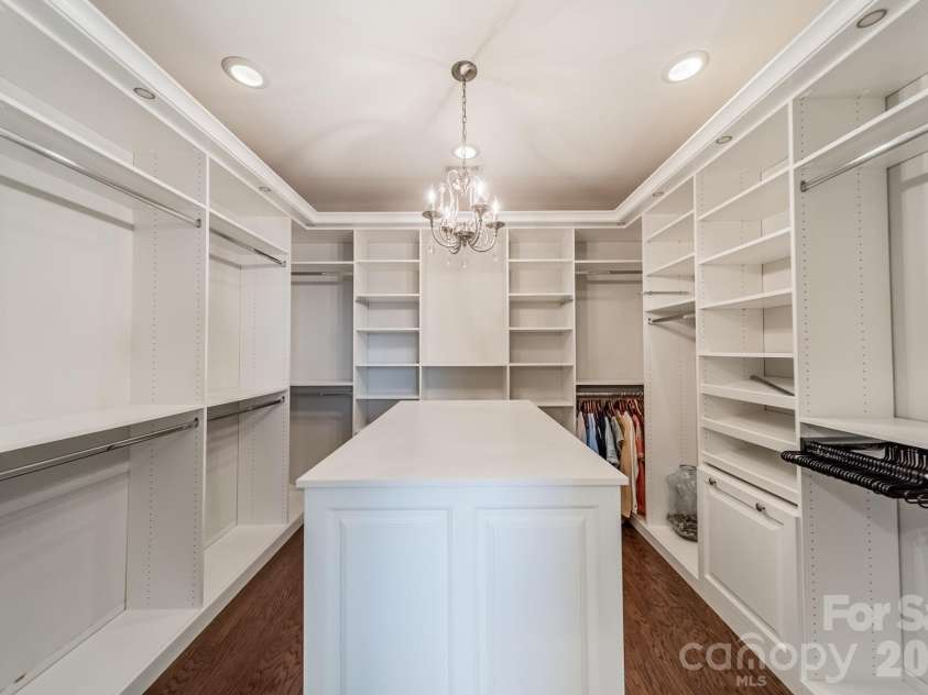 208 Canoe Pole Lane, Mooresville, NC 28117.  MLS# CAR4383925, YatesRealty ID 26422. 