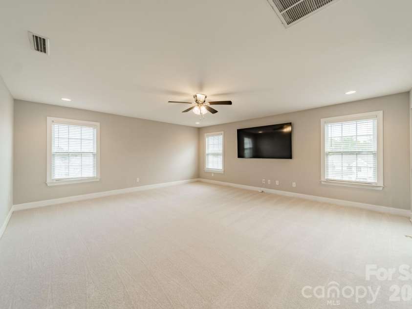 208 Canoe Pole Lane, Mooresville, NC 28117.  MLS# CAR4383925, YatesRealty ID 26422. 