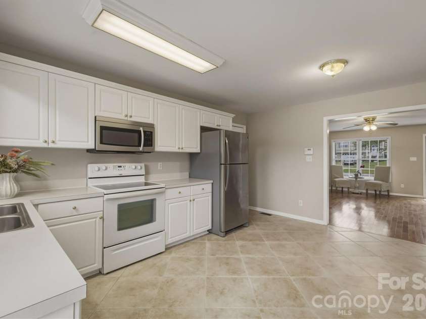 2523 26th Avenue, Hickory, NC 28601.  MLS# CAR4386893, YatesRealty ID 26424. Kitchen toward Living Room 