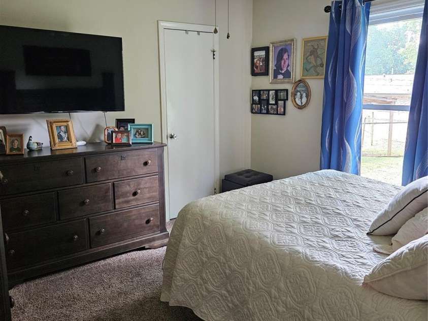 818 Laurel Street, Lincolnton, NC 28092.  MLS# CAR4282126, YatesRealty ID 26424. Bedroom 1