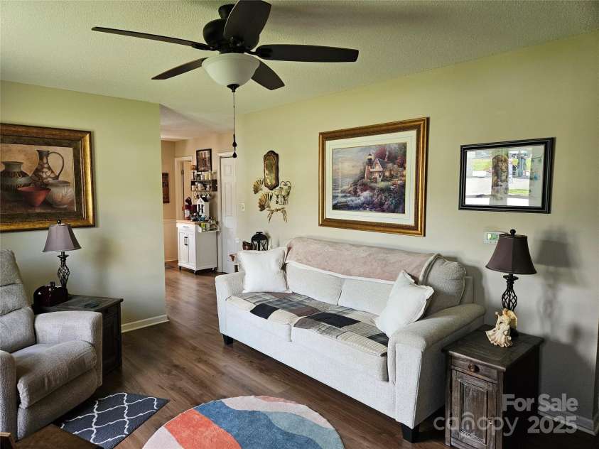 818 Laurel Street, Lincolnton, NC 28092.  MLS# CAR4282126, YatesRealty ID 26424. Living room